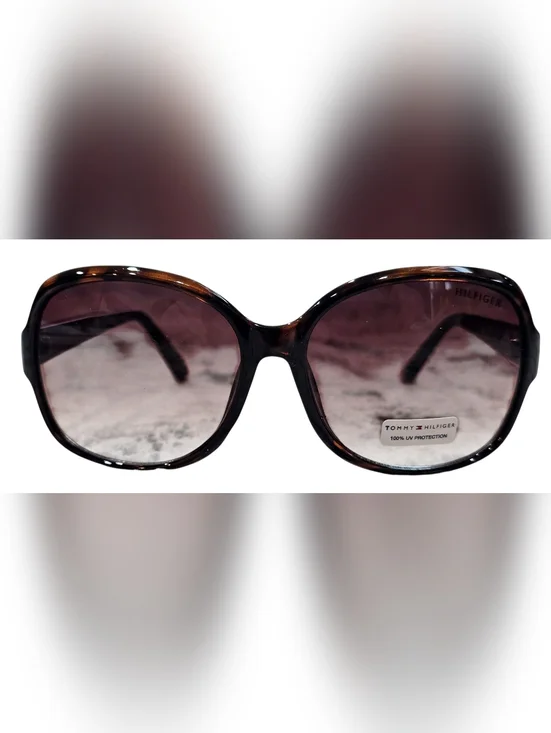 Tommy Hilfiger Trista Women's Tortoiseshell Sunglasses with Brown Gradient Lense - Picture 2 of 5